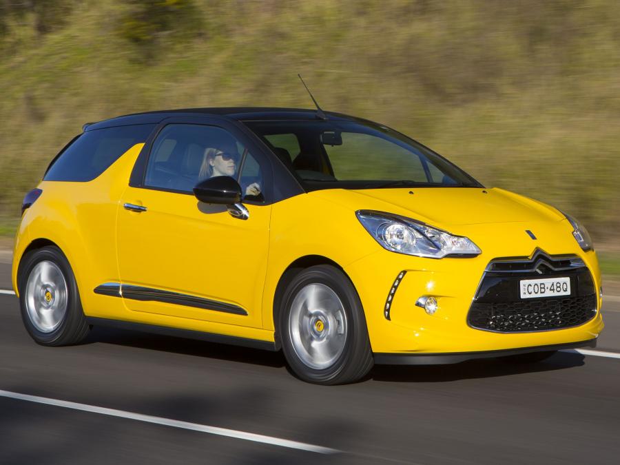  Citroen DS3 Cabrio 2013 года  (AU) (фото 15 из 17)
